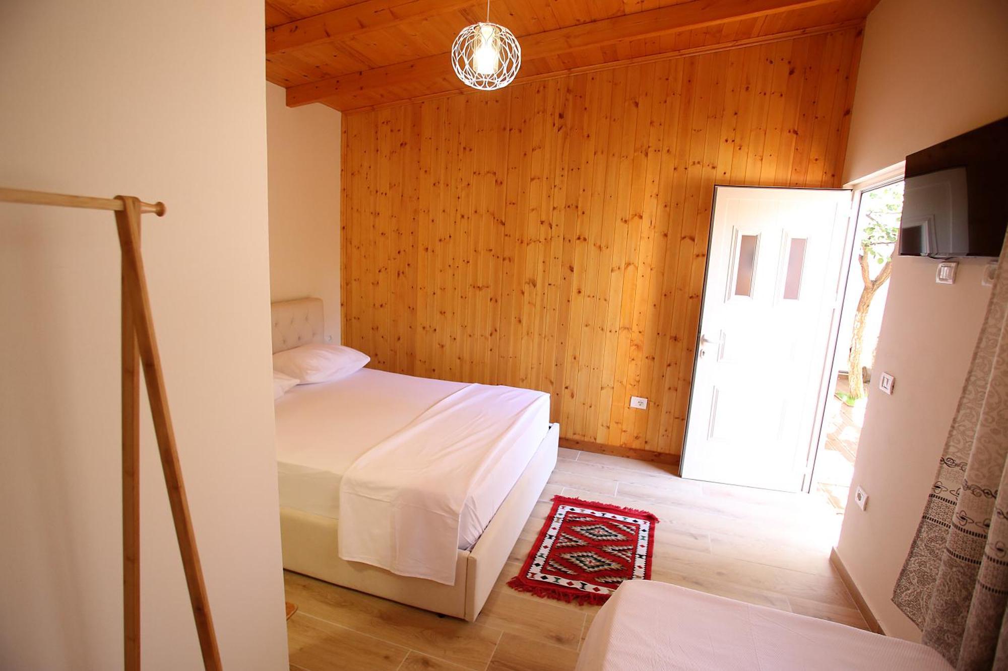Vila Hyseni Durrës Habitación foto