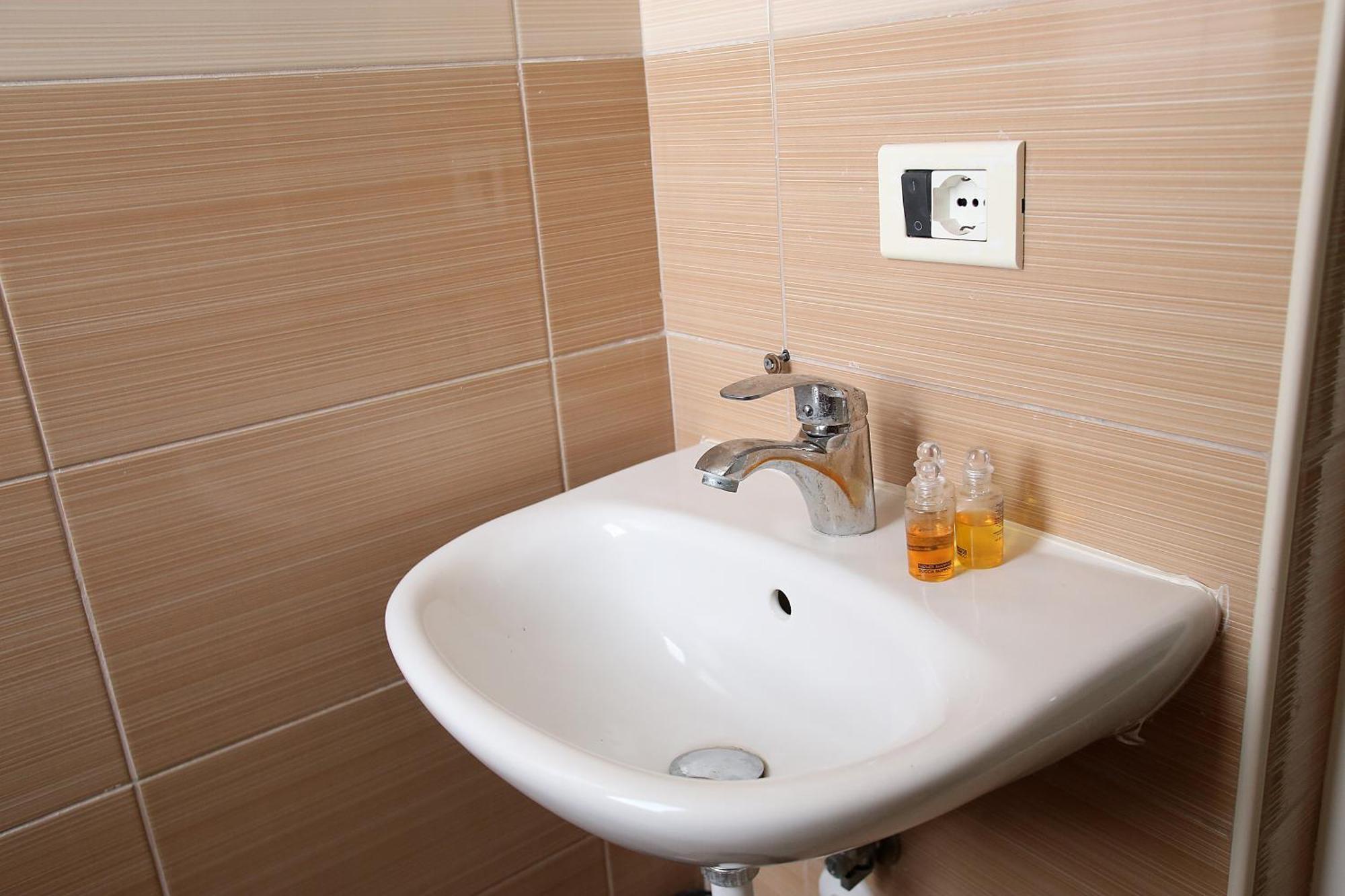 Vila Hyseni Durrës Habitación foto